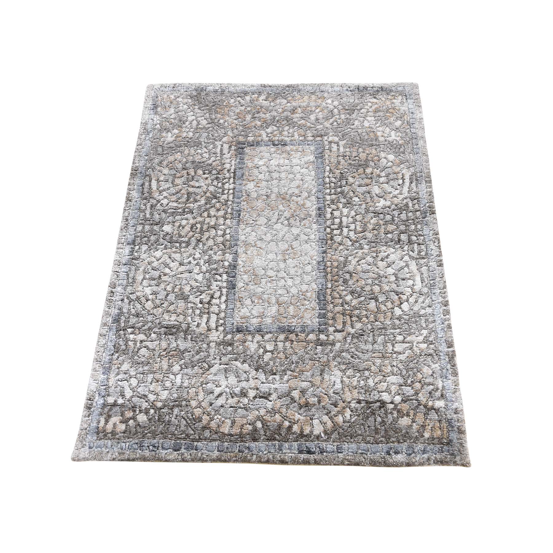 Traditional Silk Hand-Knotted Area Rug 2'1